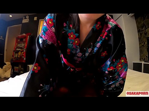 ❤️ Jong cosplay-meisie hou van seks tot orgasme met 'n spuit in 'n perdevrou en 'n blowjob. Asiatiese meisie met harige poes en pragtige tiete in tradisionele Japannese kostuum in amateurvideo wat masturbasie met fokspeelgoed wys. Sakura 3 OSAKAPORN. ❤ Fok video  by porn af.filmepornonline.ru
